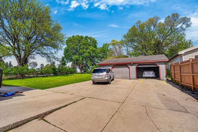 203 S Whiton Street, Whitewater, WI 53190