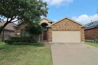 1027 Red Clover Lane, Duncanville, TX 75137