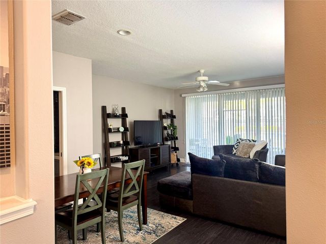 10327 WILLOW LEAF TRAIL, Tampa, FL 33625