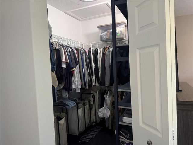 10327 WILLOW LEAF TRAIL, Tampa, FL 33625