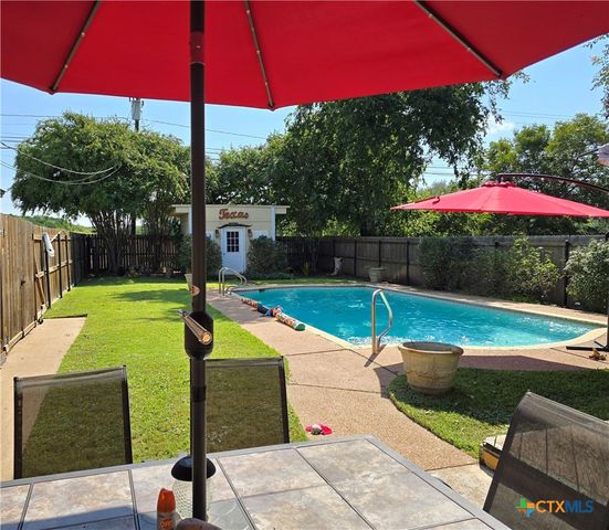 106 Sunny Lane, Gatesville, TX 76528