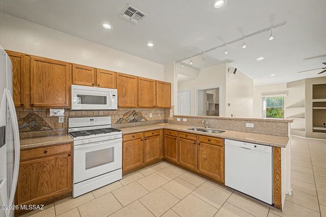 5578 W Acacia Blossom Place, Marana, AZ 85658