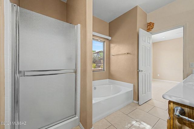 5578 W Acacia Blossom Place, Marana, AZ 85658