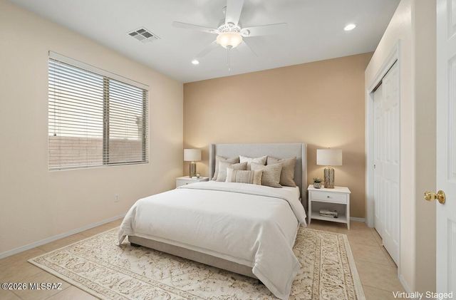 5578 W Acacia Blossom Place, Marana, AZ 85658