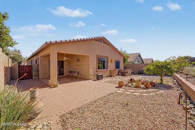 5578 W Acacia Blossom Place, Marana, AZ 85658