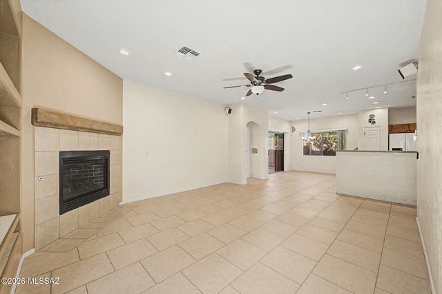 5578 W Acacia Blossom Place, Marana, AZ 85658