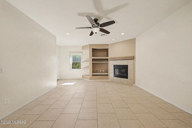 5578 W Acacia Blossom Place, Marana, AZ 85658