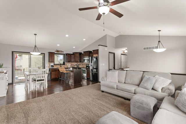 1413 Lyndale Drive, Polk City, IA 50226