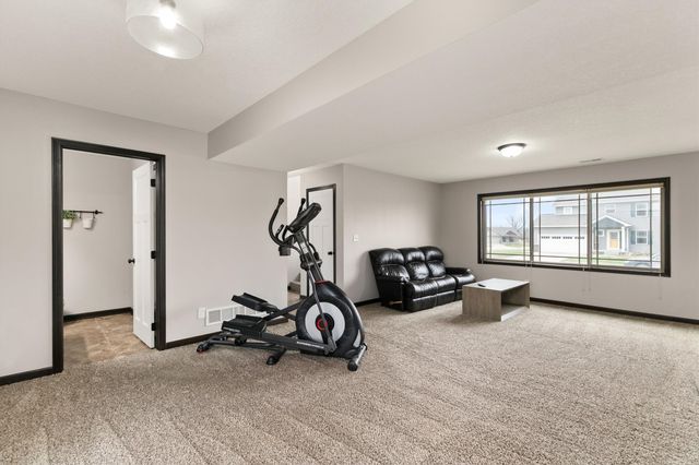 1413 Lyndale Drive, Polk City, IA 50226