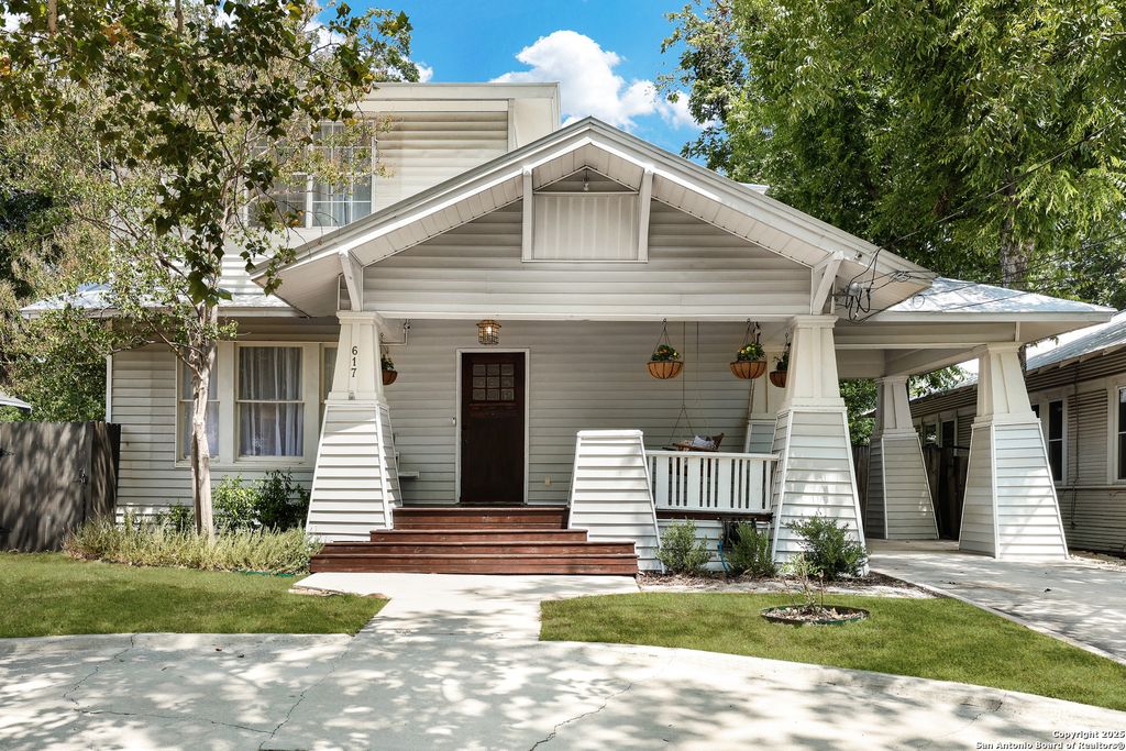 617 E Park Ave, San Antonio, TX 78212