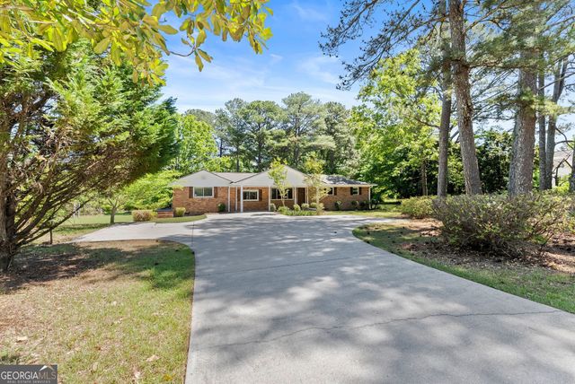 2178 Rockdale Circle, Snellville, GA 30078