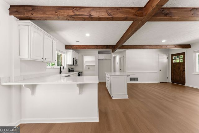 2178 Rockdale Circle, Snellville, GA 30078