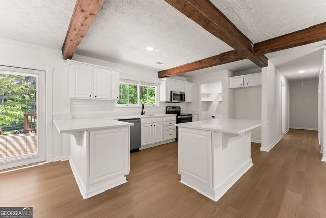 2178 Rockdale Circle, Snellville, GA 30078