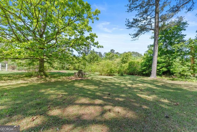 2178 Rockdale Circle, Snellville, GA 30078