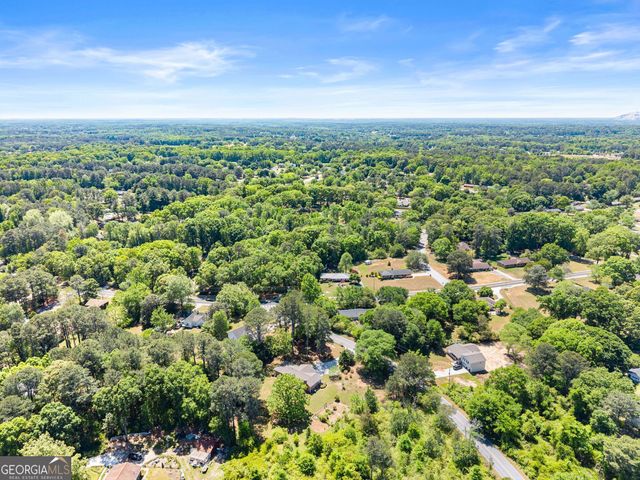 2178 Rockdale Circle, Snellville, GA 30078