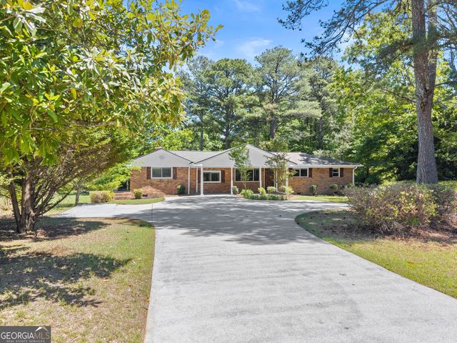 2178 Rockdale Circle, Snellville, GA 30078