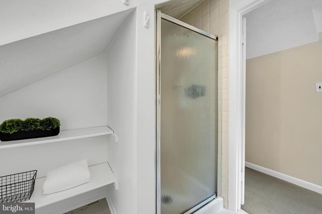 327 S HORNERS LN, Rockville, MD 20850