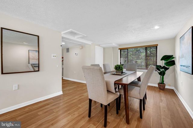327 S HORNERS LN, Rockville, MD 20850