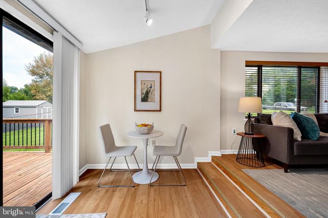 327 S HORNERS LN, Rockville, MD 20850