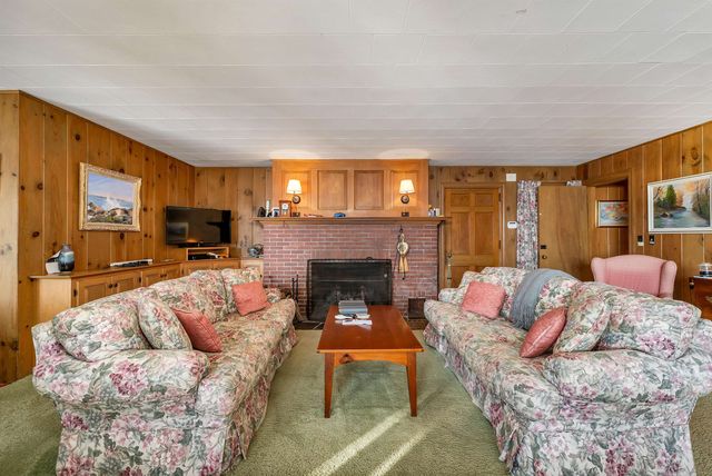 74 Keewaydin Road, Wolfeboro, NH 03894