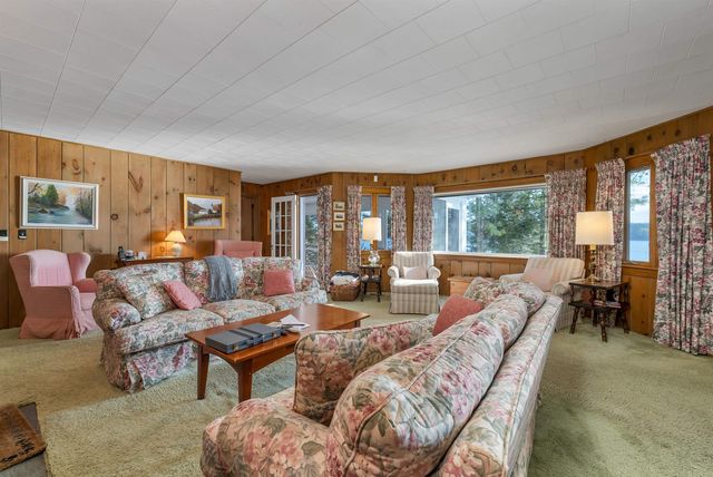 74 Keewaydin Road, Wolfeboro, NH 03894