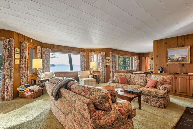 74 Keewaydin Road, Wolfeboro, NH 03894