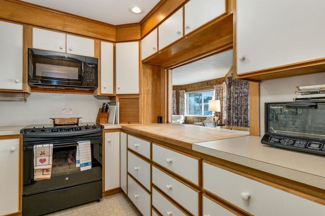 74 Keewaydin Road, Wolfeboro, NH 03894