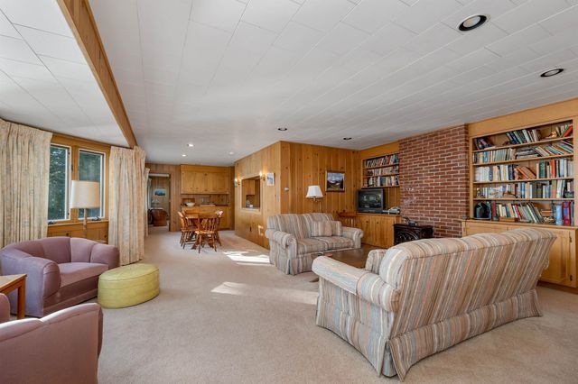 74 Keewaydin Road, Wolfeboro, NH 03894