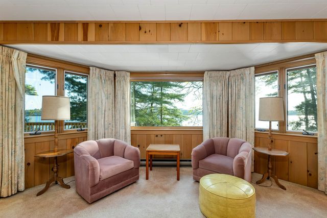 74 Keewaydin Road, Wolfeboro, NH 03894