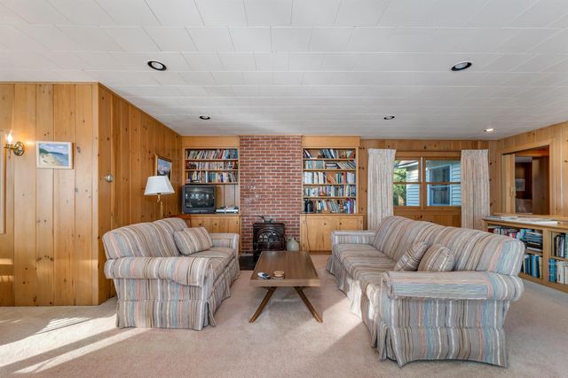 74 Keewaydin Road, Wolfeboro, NH 03894