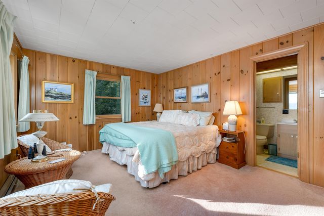 74 Keewaydin Road, Wolfeboro, NH 03894