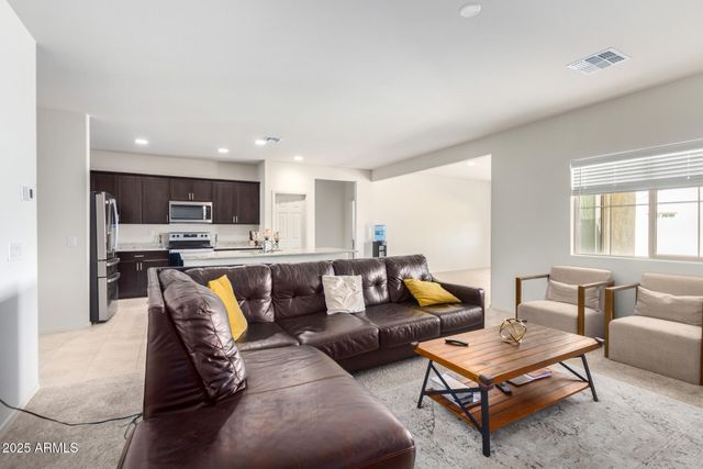 10808 W BLOCH Road, Tolleson, AZ 85353