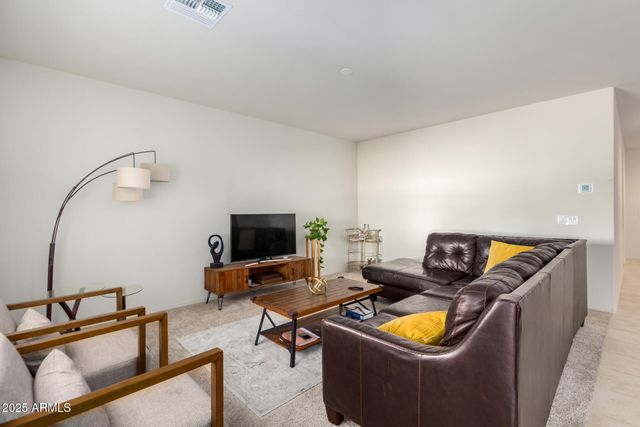 10808 W BLOCH Road, Tolleson, AZ 85353