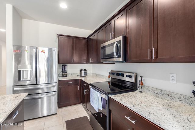 10808 W BLOCH Road, Tolleson, AZ 85353