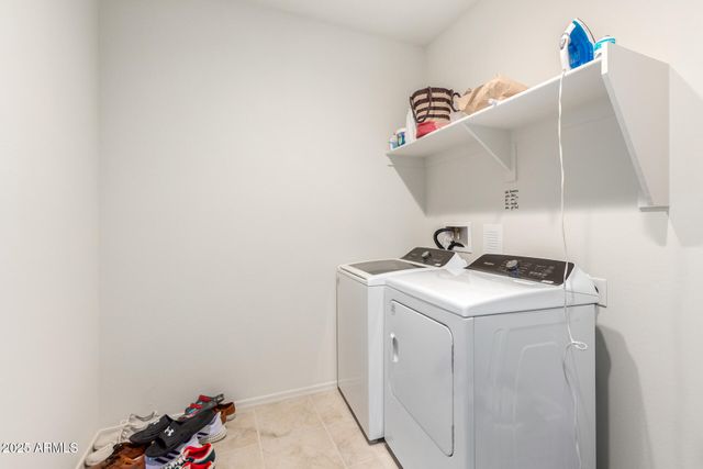 10808 W BLOCH Road, Tolleson, AZ 85353