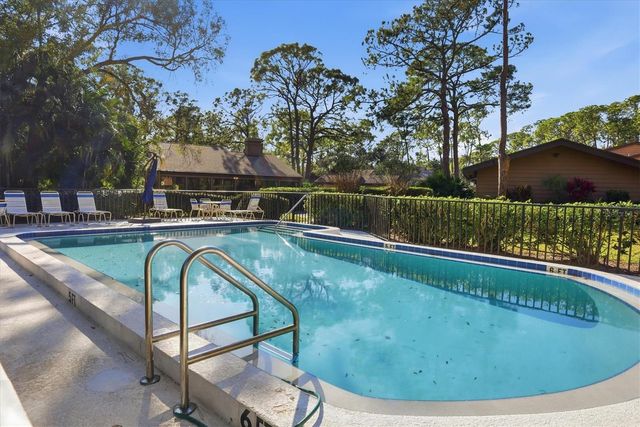 4639 CHANDLERS FORDE 36, Sarasota, FL 34235