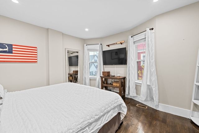 24 Alpha Rd. 1, Boston, MA 02124