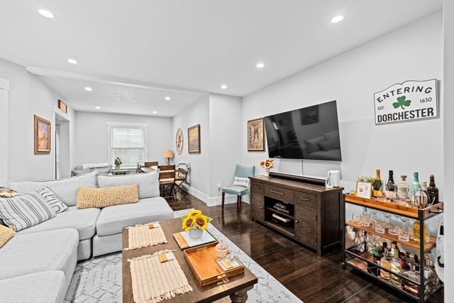 24 Alpha Rd. 1, Boston, MA 02124