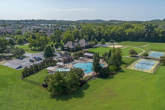 2837 Americus Dr, Thompsons Station, TN 37179