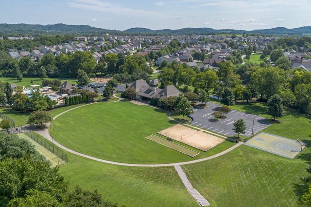2837 Americus Dr, Thompsons Station, TN 37179
