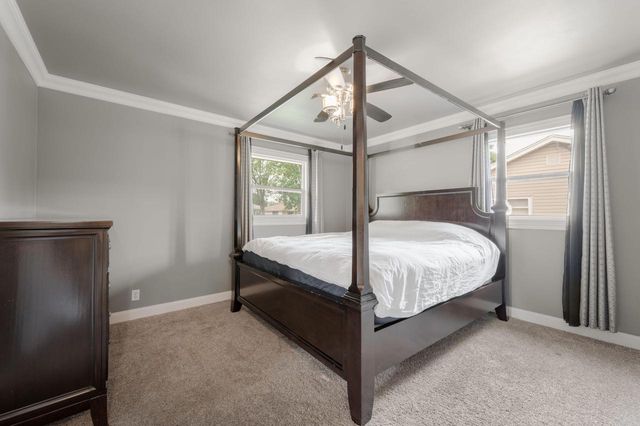 2916 S 104th STREET, West Allis, WI 53227