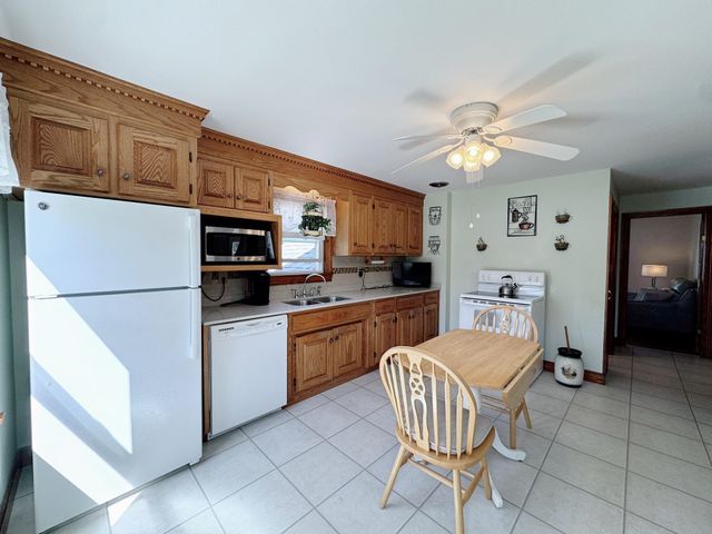 11 Victor Avenue, Nashua, NH 03060