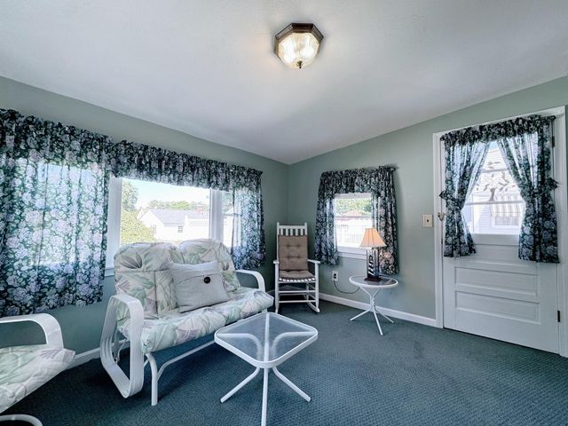 11 Victor Avenue, Nashua, NH 03060