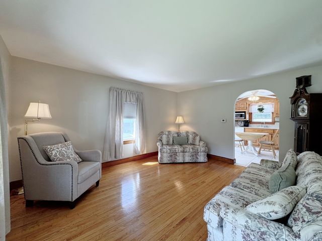 11 Victor Avenue, Nashua, NH 03060
