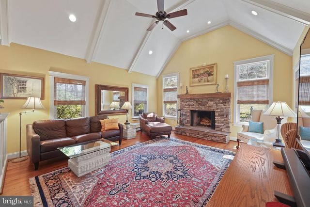 176 SYCAMORE LN, Phoenixville, PA 19460