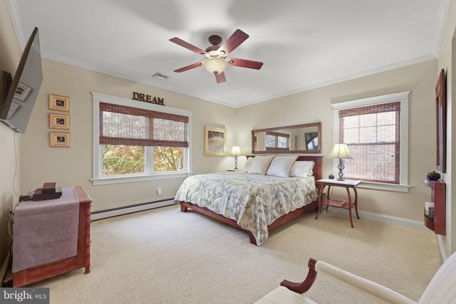176 SYCAMORE LN, Phoenixville, PA 19460