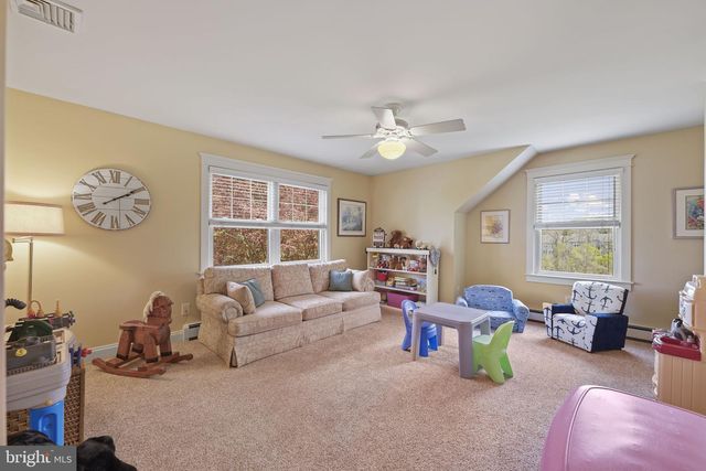 176 SYCAMORE LN, Phoenixville, PA 19460