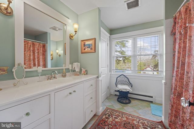 176 SYCAMORE LN, Phoenixville, PA 19460