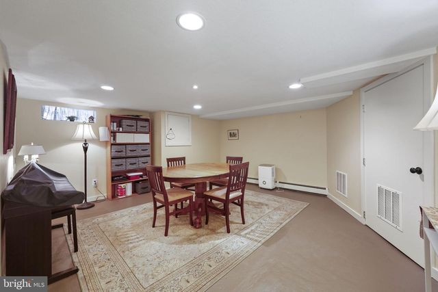 176 SYCAMORE LN, Phoenixville, PA 19460