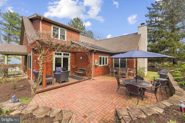 176 SYCAMORE LN, Phoenixville, PA 19460
